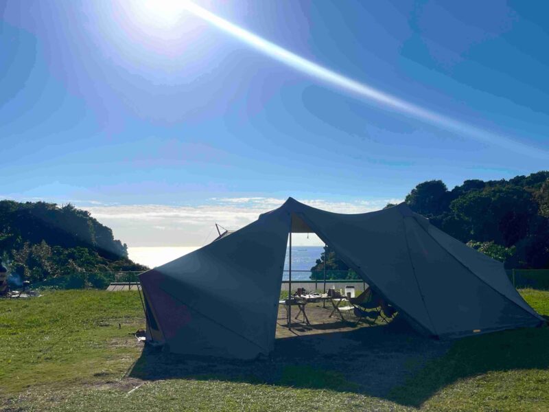 南紀串本キャンプリゾート大島の広々展望サイト