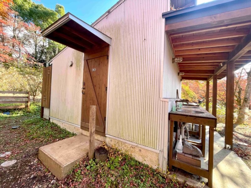 アナザプレイスキャンプ場のトイレ